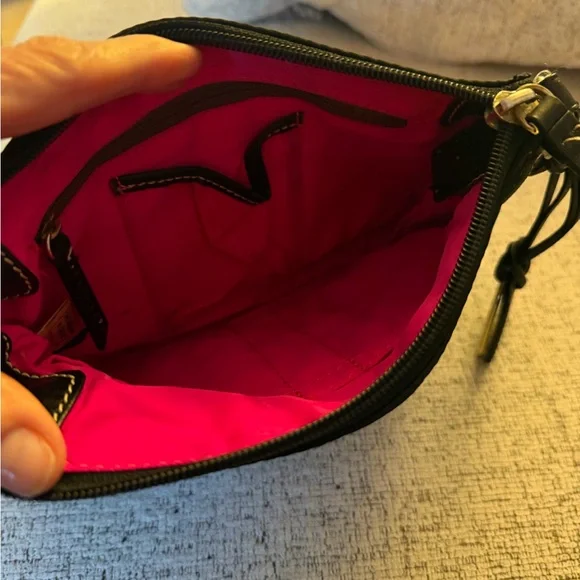 Dooney and Bourke Black Nylon Crossbody Bag with logo charm 9x7 - Picture 4 of 10